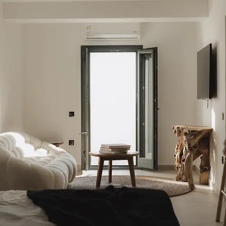 Gazelle Living Apartment